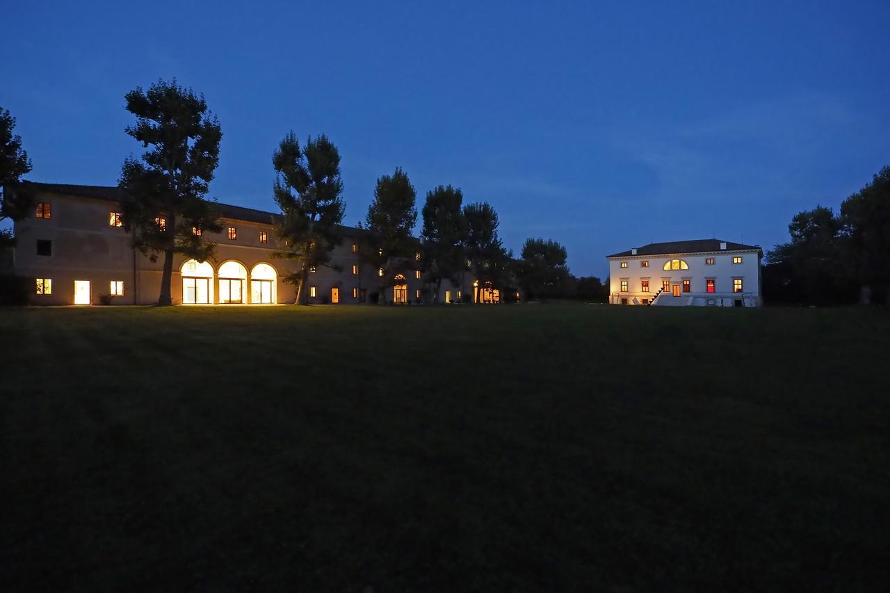 Hotel La Barchessa Di Pisani 4*